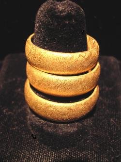 thumbring meteorite gold