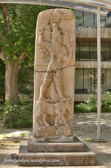 aleppo-museum_teshub-on-bull-hittite-9c-tell-ahmar_fj051302
