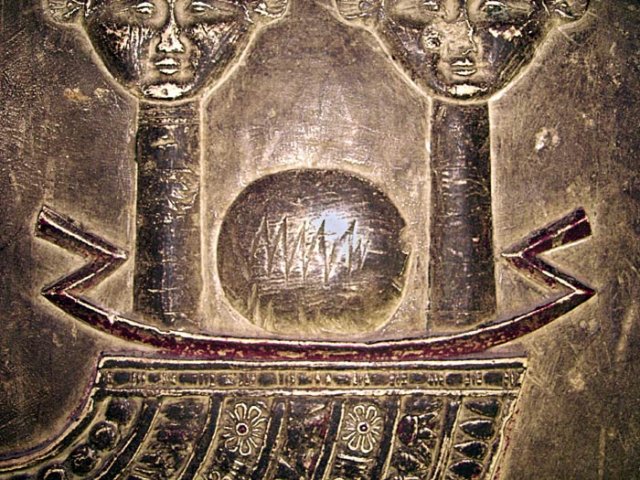 Scarica-elettrica-a-Dendera